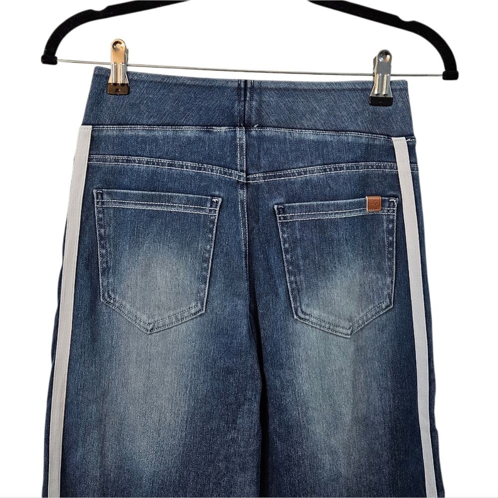 NWT Halara Flex High Waisted Stripe Wide Leg Flowy Washed Casual Jeans Size MR - Picture 6 of 8